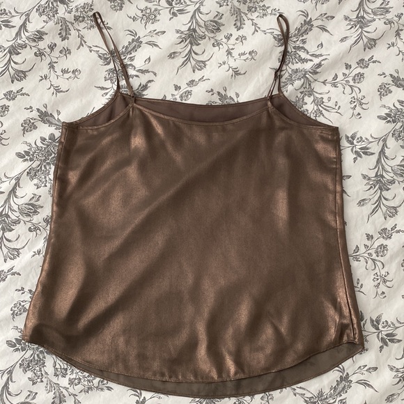 Aritzia babaton small tank - Picture 7 of 10